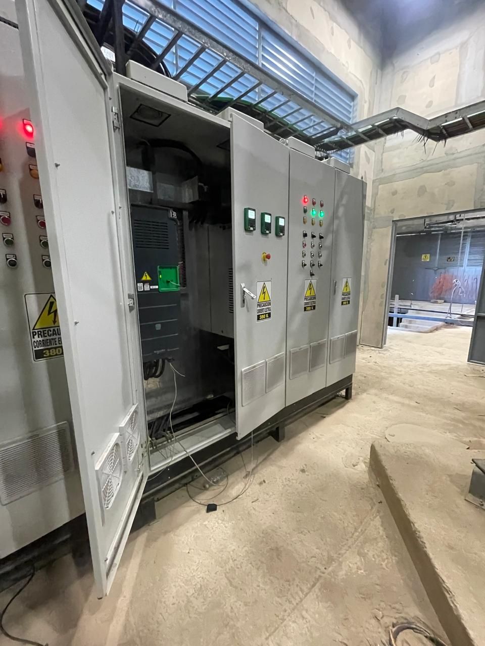 Tableros de variadores para bombas de 132 kW